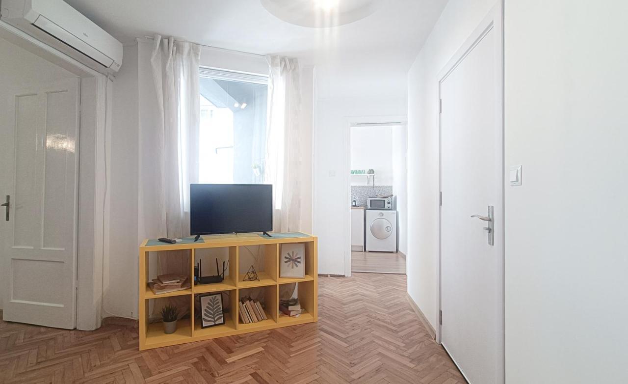 Apartment Balabanov ヴァルナ エクステリア 写真