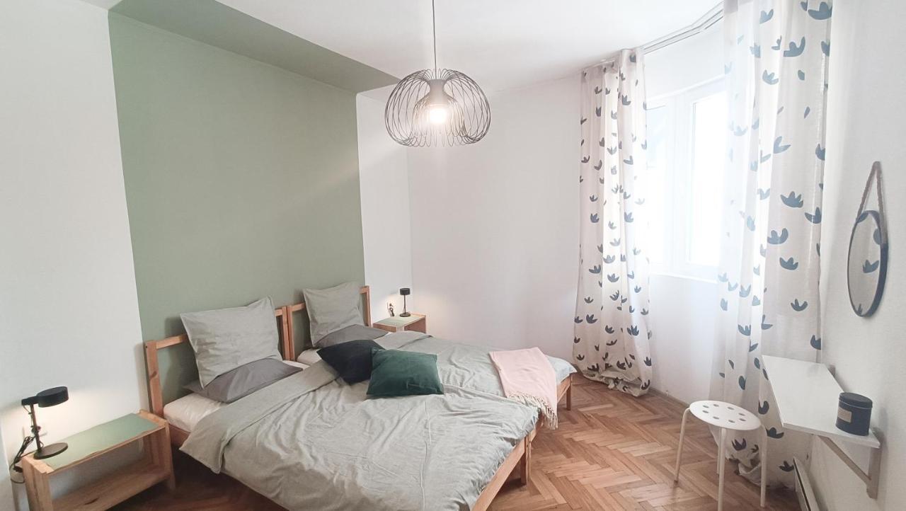 Apartment Balabanov ヴァルナ エクステリア 写真