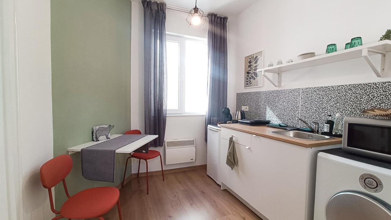 Apartment Balabanov ヴァルナ エクステリア 写真